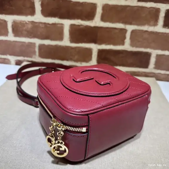 First bag ru TOP HANDLE BLONDIE BAG GUCCI 0525